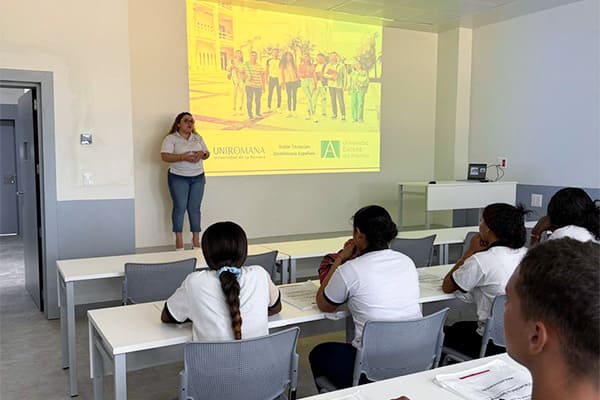Liceo Benito Jimenez en UNIROMANA