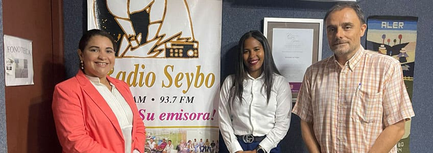 UNIROMANA impulsa la educación superior en una entrevista en Radio Seybo