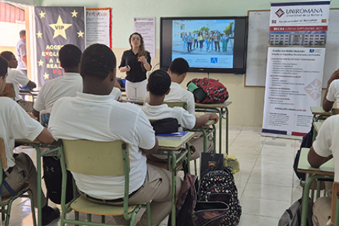 Presentación en el Colegio Católico Técnico Calasanz San Eduardo