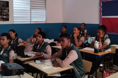 Colegio Valle de Bendición en La Romana