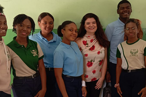 UNIROMANA visita el Liceo Raúl Horacio Cairo de Guaymate en la Provincia de La Romana